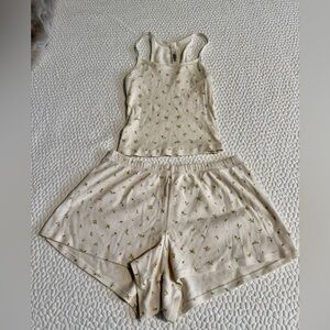 SKIMS pajamas Cream Floral Tank Top and Shorts Set top xs..bottom small